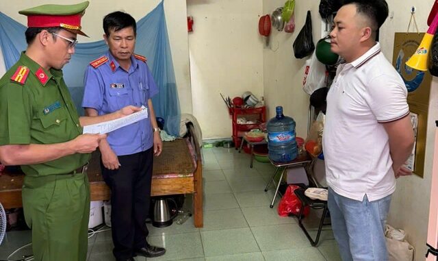 Vay 3,7 tỉ đồng không trả, nam thanh niên 27 tuổi bị bắt Vay 3,7 tỉ đồng không trả, nam thanh niên 27 tuổi bị bắt