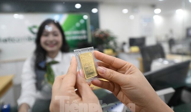 Giá vàng giảm rất mạnh