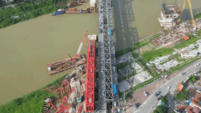 Cây cầu đường sắt nằm sát cây cầu hơn 100 tuổi sẽ bị phá dỡ ở Hà Nội tăng tốc hoàn thành đúng kế hoạch Cây cầu đường sắt nằm sát cây cầu hơn 100 tuổi sẽ bị phá dỡ ở Hà Nội tăng tốc hoàn thành đúng kế hoạch